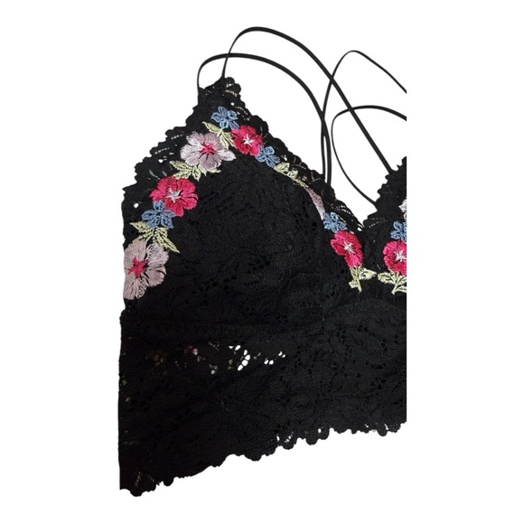 PINK Victoria’s Secret Large Black Lace Floral Embroidered Bralette - Picture 4 of 10